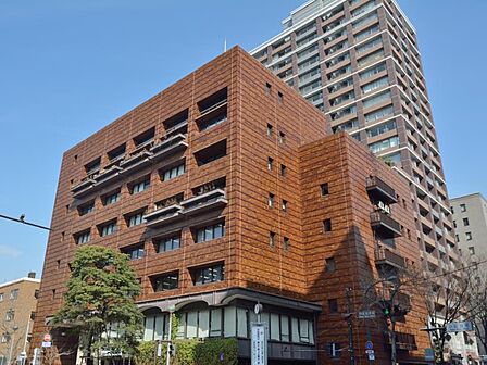 横浜市中区役所 600m 第2・第4土曜日も一部窓口で開庁しています。