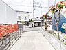 外観：生活利便に優れた住環境に立地し、ゆとりある生活が送れます。