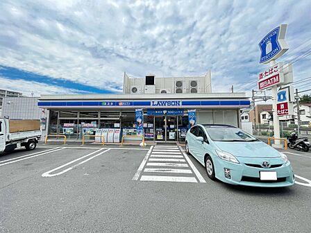 ローソン磯子中原三丁目店　300m　オリジナルブランド商品やホットスナック・コーヒーも人気です。 