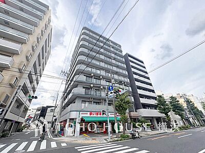 外観：流行に左右されず、将来にわたって価値が継続する「上質」な佇まい。