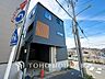 外観：街並み全体のデザインへの拘りと充実した設備はきっとご満足いただける筈。