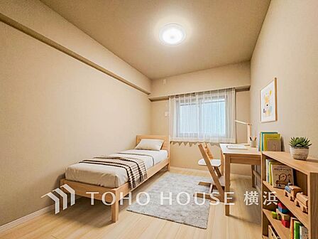 穏やかな寛ぎを届けるお部屋。※生成AIによるイメージです。家具・小物は販売価格に含まれません。