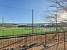 周辺：谷本公園　550m　緑の木々に囲まれた公園。サッカー場、スケートパーク、ドッグラン、遊具があります。 