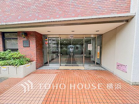 帰宅されるご家族や訪れる方を優しく迎え、安らぎに満ちた生活空間を予感させてくれます。