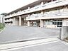 周辺：横浜市立中山中学校　1300m　徒歩17分。中学生の体力づくりにはぴったりの距離かもしれませんね。 