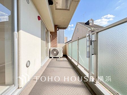 お部屋にも爽やかな風と暖かく柔らかな日差しが差し込み、毎日の暮らしを豊かに彩ります。