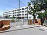 周辺：横浜市立上星川小学校　800m　徒歩10分。小学校が近いのは子育てファミリーにもおすすめのポイントです。 