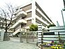 周辺：横浜市立すすき野中学校　1000m　徒歩14分。部活などで帰りが遅くなっても安心の距離です。 