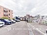 駐車場：敷地内に駐車スペースがあると日々の暮らしのをスムーズに運ぶ事が出来ます。（空き状況はお問合せ下さい）