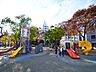 周辺：千歳公園　220m　ロケットや宇宙船の形をした複合遊具が楽しい公園。緑に囲まれ木陰でホッと一休みできそうな公園です。 