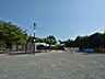 周辺：上矢部坂本第二公園　750m　お子様が元気に走り回れる広場や遊具、木陰でひと休みができるベンチがある公園です。 