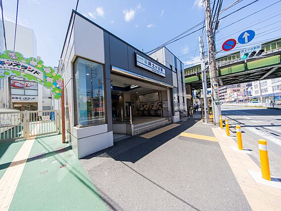京急線「井土ヶ...