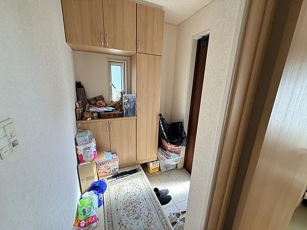 玄関を拡大表示