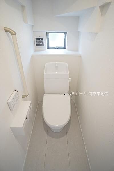 トイレを拡大表示