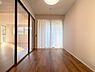 洋室：ご趣味のお部屋としても使える広さの洋室です。