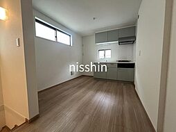 フローラ薬王寺 B 1階2DKのリビング/ダイニング