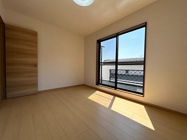 室内 八王子市弐分方町