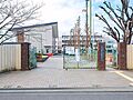 戸田市立新曽中...