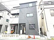 埼京線・武蔵野線「武蔵浦和」駅徒歩15分、京浜東北線・武蔵野線「南浦和」駅徒歩15分・2駅3路線利用可能で通勤通学も便利。買い物施設も豊富で生活しやすいエリアです。
