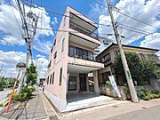 南西角地につき日当たり＆通風良好！耐用年数が長く、耐久性・耐震性に優れた鉄骨造の大型5LDKプランです！事務所や店舗、寮としてもご利用いただけます。2026年5月に外装＆内装リフォーム済です！