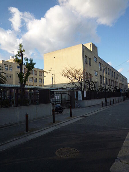 画像27:大阪市立大正中央中学校まで342m