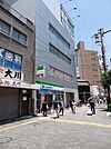 ファミリーマート大正駅前店まで74m