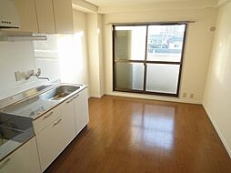 サオユービル 3階1DKのリビング/ダイニング