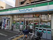 ファミリーマート藤井寺駅前店まで306m