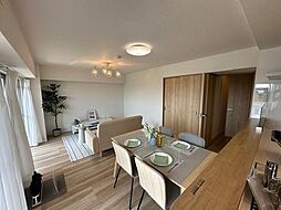 ルネ枚方 3LDKのリビング/ダイニング