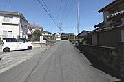 南西側道路を南側から撮影！