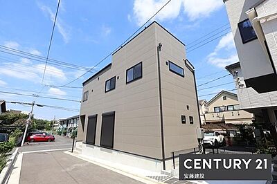 外観:すぐ室内が見れる完成済み物件!いつでも現地案内、内見可能です! 外観:すぐ室内が見れる完成済み物件!いつでも現地案内、内見可能です!