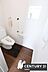 トイレ：【　トイレ　/　toilet　】明るく清潔的なウォシュレット付きトイレ