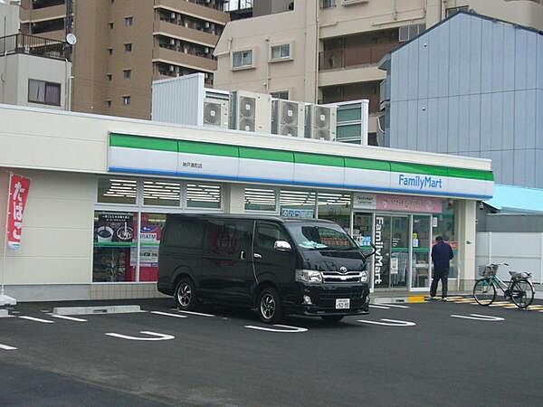 画像19:ファミリーマート神戸湊町店まで186m