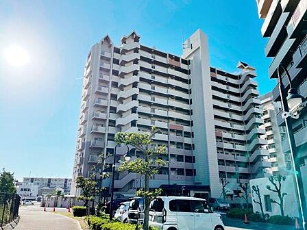 8階部分、採光通風良好です。