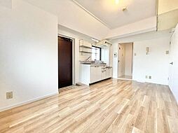 ベストレジデンス尼崎2 4階2LDKのリビング/ダイニング