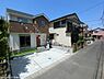その他：小中学校徒歩9分圏内で通学も安心の立地に加え、長期優良住宅・住宅性能表示W取得の高い品質を備えた住まいです。