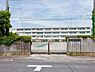 周辺：草加中学校まで870m、草加中学校870m(徒歩11分）