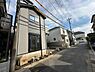 その他：現地の前面道路は見通しが良く周辺環境も落ち着いた印象です。建物の外観はシンプルで清潔感があります。前面道路が整備されておりアクセスも快適です。周