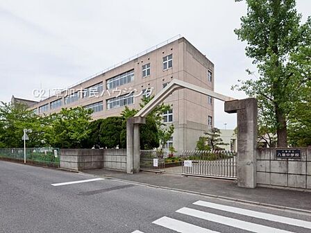 八潮中学校まで240m、八潮中学校240m(徒歩3分)