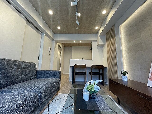 リビング/ダイニング ハイツ三鷹 2階/-