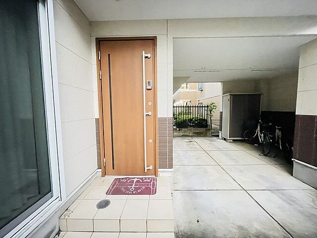 玄関 府中市緑町3丁目