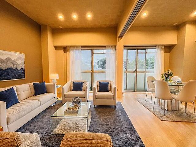 リビング/ダイニング 三鷹市下連雀4丁目