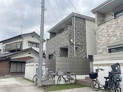 外観:現地のご見学予約もスタートしました。周辺で売りに出ている物件も沢山御座います。まとめてご見学ができますのでお気軽にお申しつけください。 外観:現地のご見学予約もスタートしました。周辺で売りに出ている物件も沢山御座います。まとめてご見学ができますのでお気軽にお申しつけください。