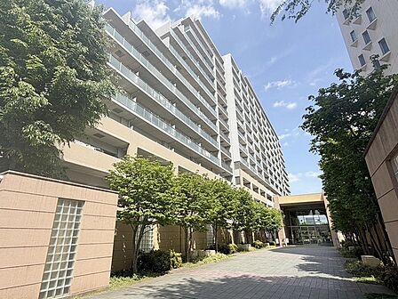 現地のご見学予約もスタートしました。周辺で売りに出ている物件も沢山御座います。まとめてご見学ができますのでお気軽にお申しつけください。 
