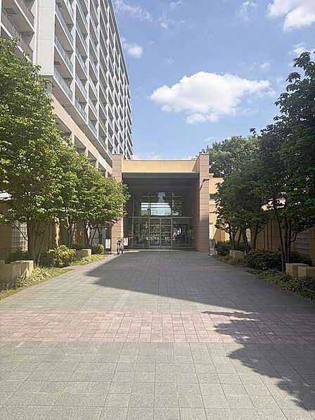 現地のご見学予約もスタートしました。周辺で売りに出ている物件も沢山御座います。まとめてご見学ができますのでお気軽にお申しつけください。 