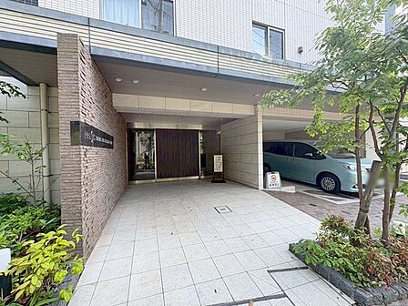 周辺のエリアで他にも沢山売りに出ている物件があります。インターネット掲載前の情報などもありますのでお気軽にお問合せください。まとめてご見学できます。