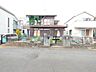 外観：周辺は住宅が建ち並ぶ閑静な住宅街です。 