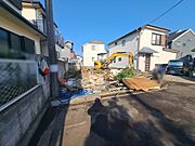 周辺のエリアで他にも沢山売りに出ている物件があります。インターネット掲載前の情報などもありますのでお気軽にお問合せください。まとめてご見学できます。 