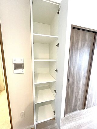 各お部屋に収納...