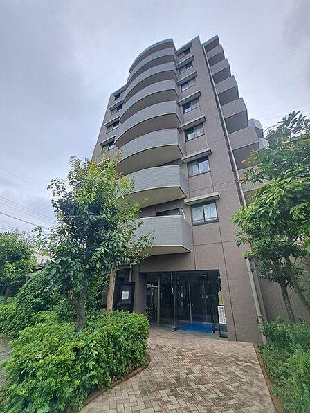 建物のモデルハウスのご見学予約もスタートしました。当日のご見学予約も大歓迎ですので、お気軽にお問合せください。